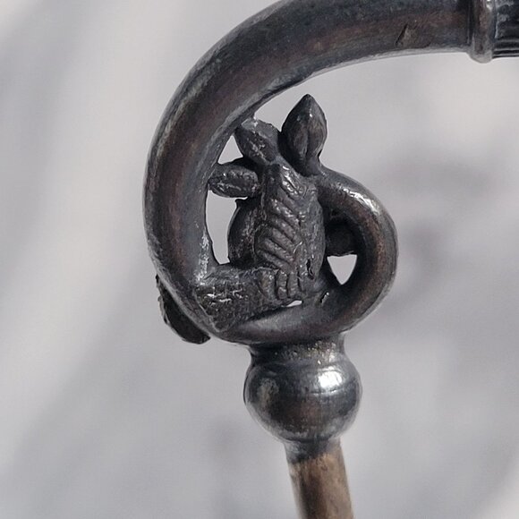 Antique Meriden Quadruple Plate #332 Condiment Bottle Holder Bird & Fruit Design - Picture 11 of 15